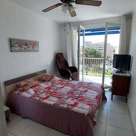 Charmant T3 A Plage, Securisee, Parking, Proche Plage Et Commerces, 4 Pers. - Fr-1-805-2 * Fréjus